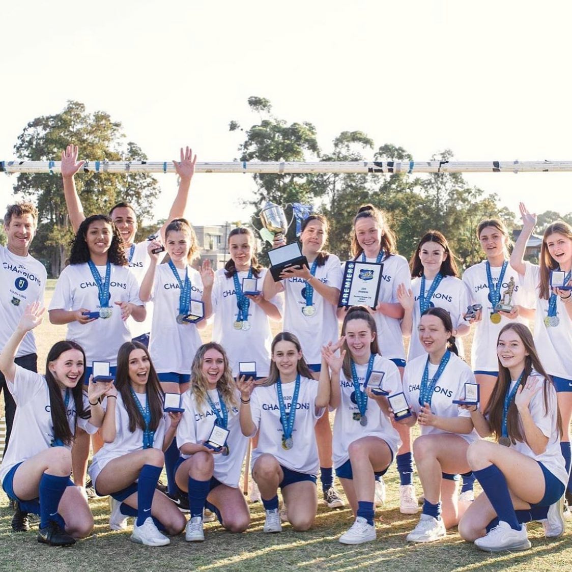 Abbotsford Juniors Under 16/A Division One Girls team - premiers for 2020